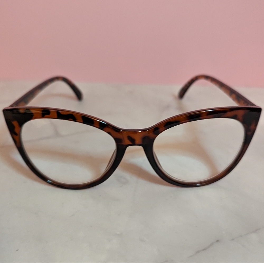 Betsey Johnson reading glasses